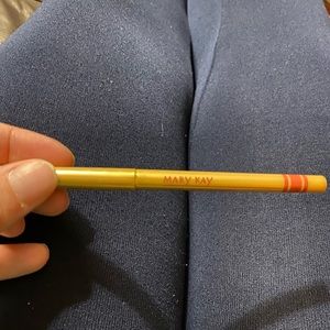 Mary Kay Luxury Liner Lip Pencil - Tawny